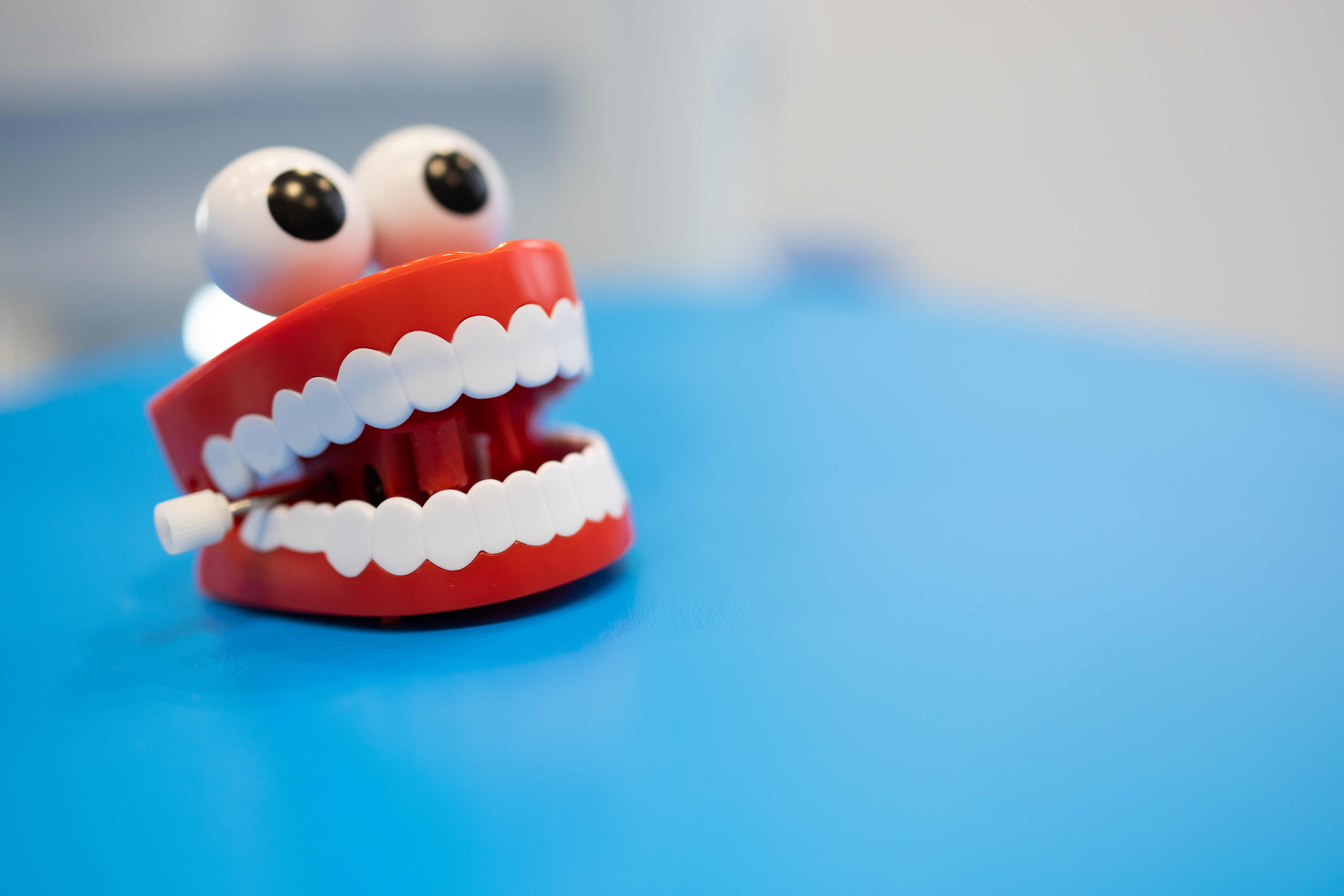 Dente mobile: cause, rischi e rimedi per salvaguardare la dentatura